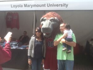 Alumni love photos with Iggy